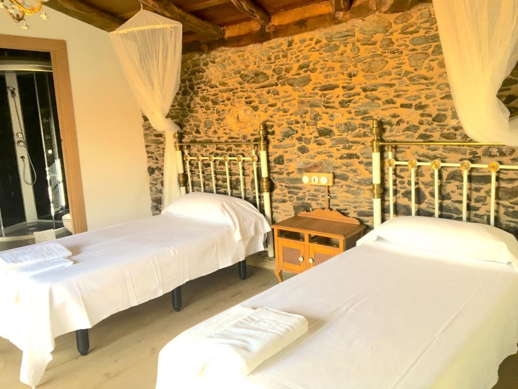Vila Peregrina Castaneda  Ngoại thất bức ảnh